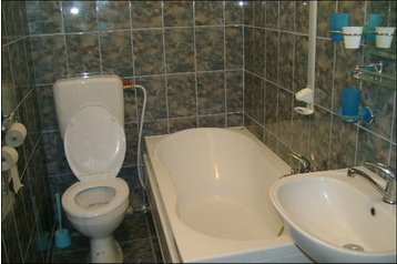 Romania Privát Schitu Goleşti, Eksteriør